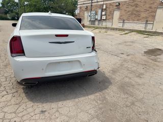 2021 Chrysler 300 Touring L - Exterior Rear Center Image